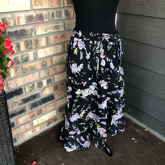 Ralph Lauren Dresses & Skirts - 🌷Ralph Lauren floral skirt NWT MSRP $125